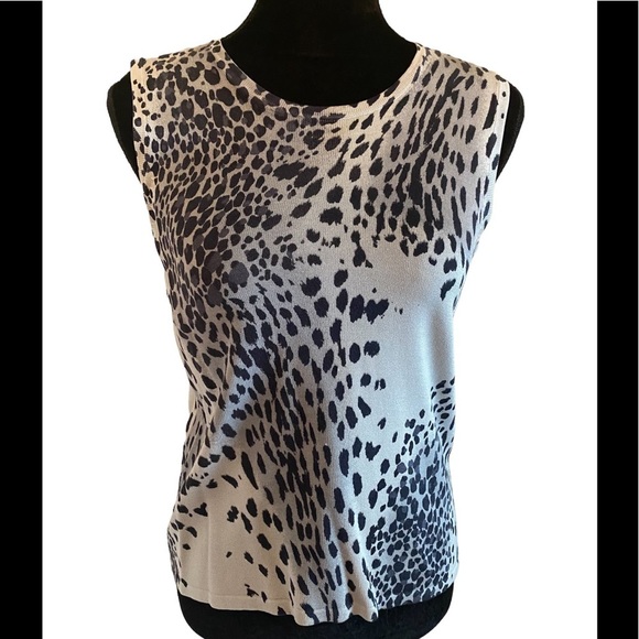 august silk Tops - August Silk 100% silk knit tank sleeveless Size M gray and black animal print